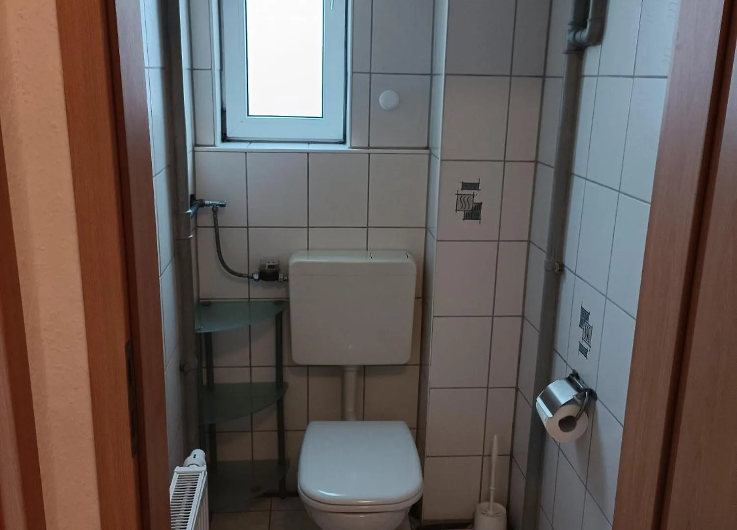 Eastside - Privatzimmer In Geteilter Wohnung Mit Gemeinschaftsbad Štutgart 0*,  Německo